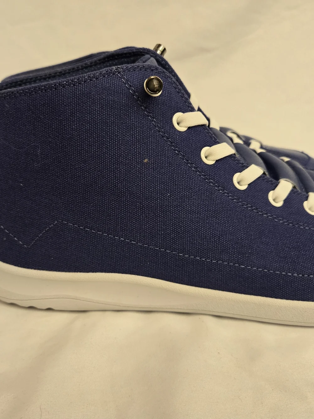 Hobibear Men’s Navy Athletic High-Top Sneakers Size 7.25. Women 9.25 Eur 40